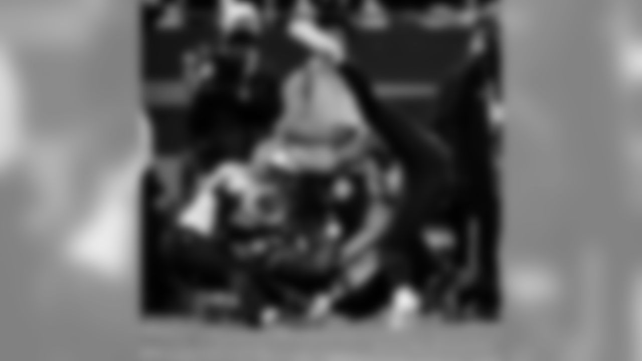 Saints 12 - Carolina 9 (W)
New Orleans Saints 2018 Season
Michael C. Hebert