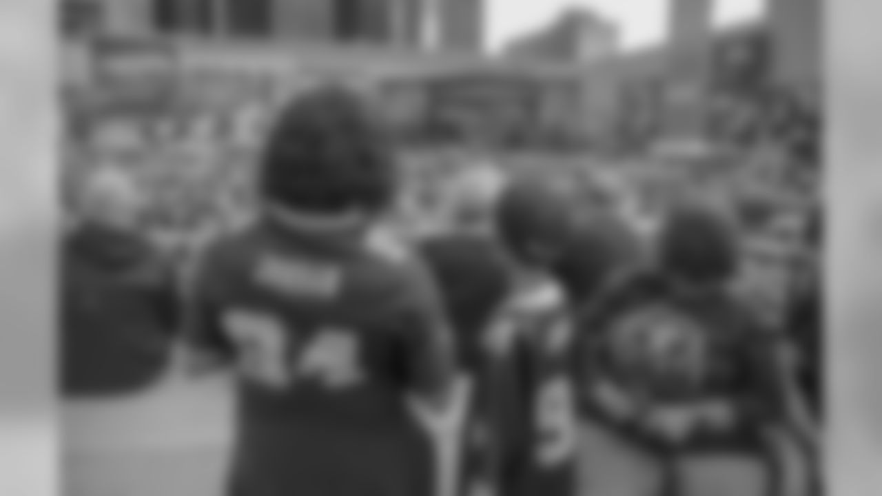 Gallery-Champions-2560-1440-048_1