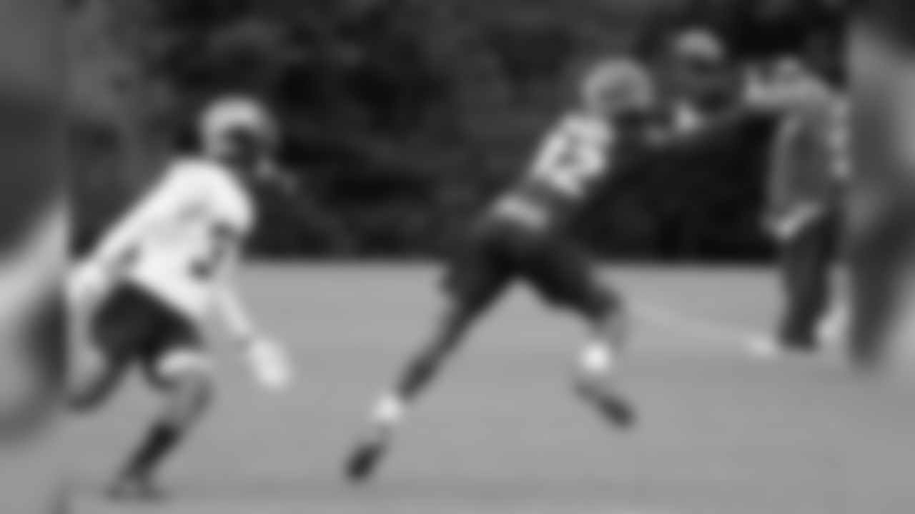 WR Amara Darboh, right