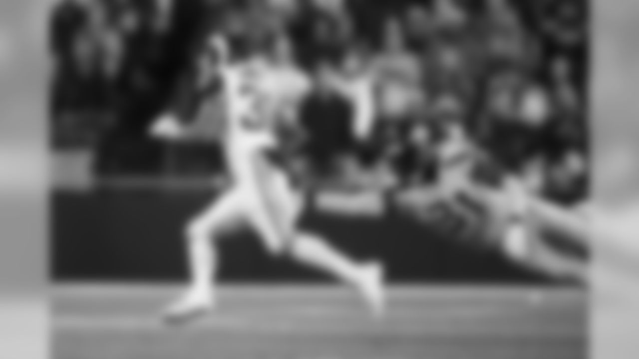 SEATTLE SEAHAWKS, LOS ANGELES RAMS