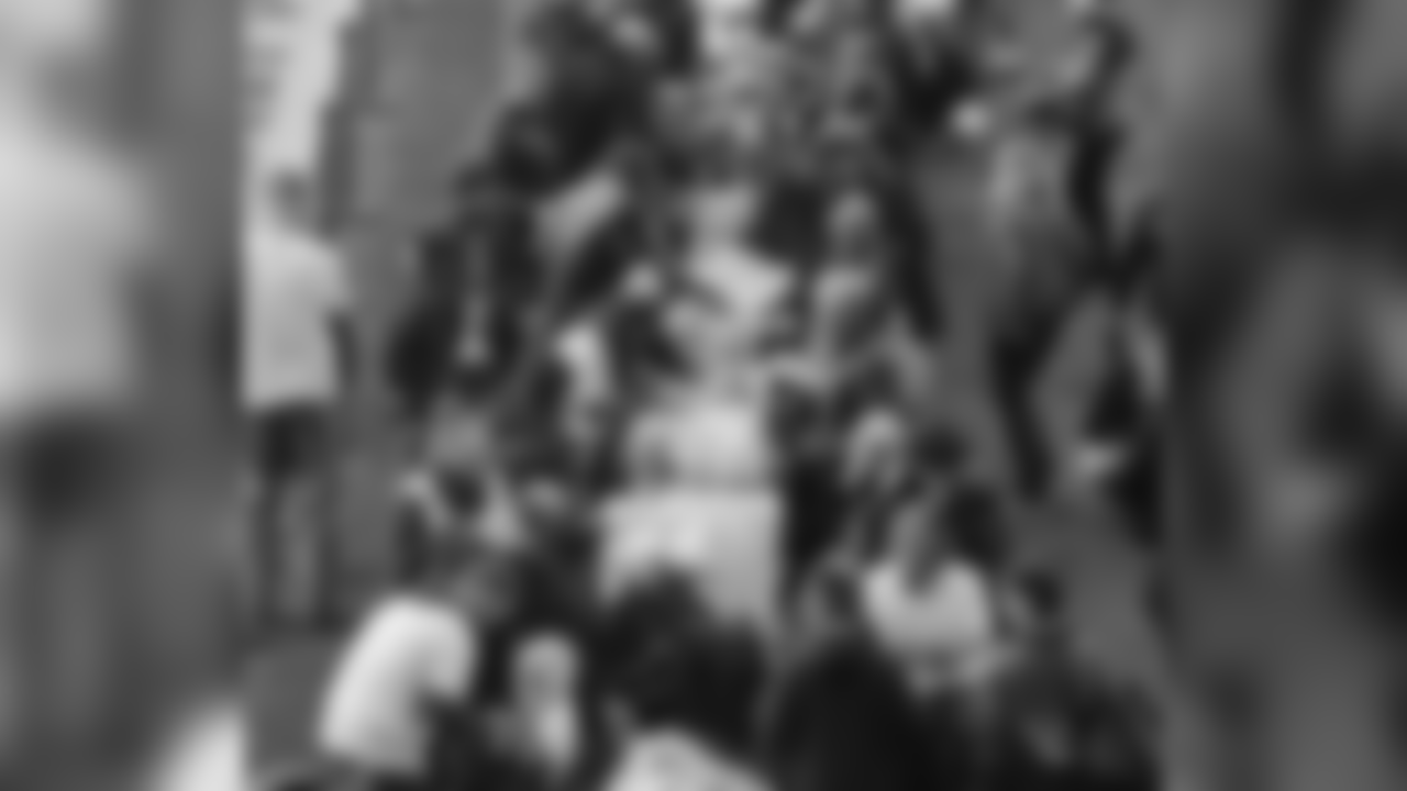 1cst_EK2V1933