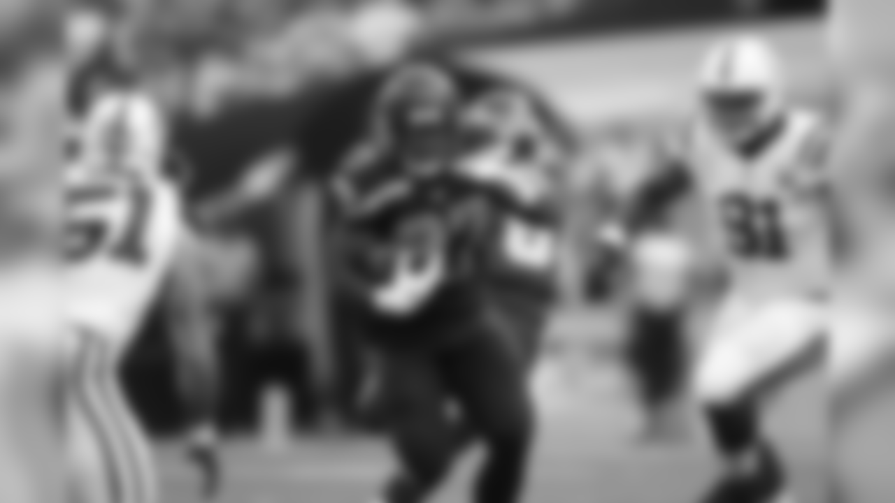 RB Mike Davis