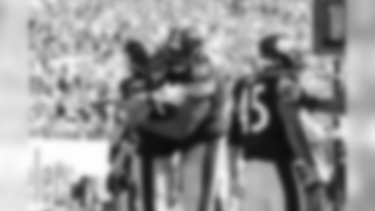 A 2018 Regular Season game between the Pittsburgh Steelers and the Kansas City Chiefs on Sunday, September 16, 2018.