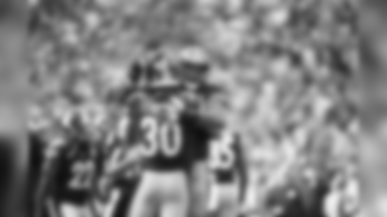 A 2018 Regular Season game between the Pittsburgh Steelers and the Kansas City Chiefs on Sunday, September 16, 2018.