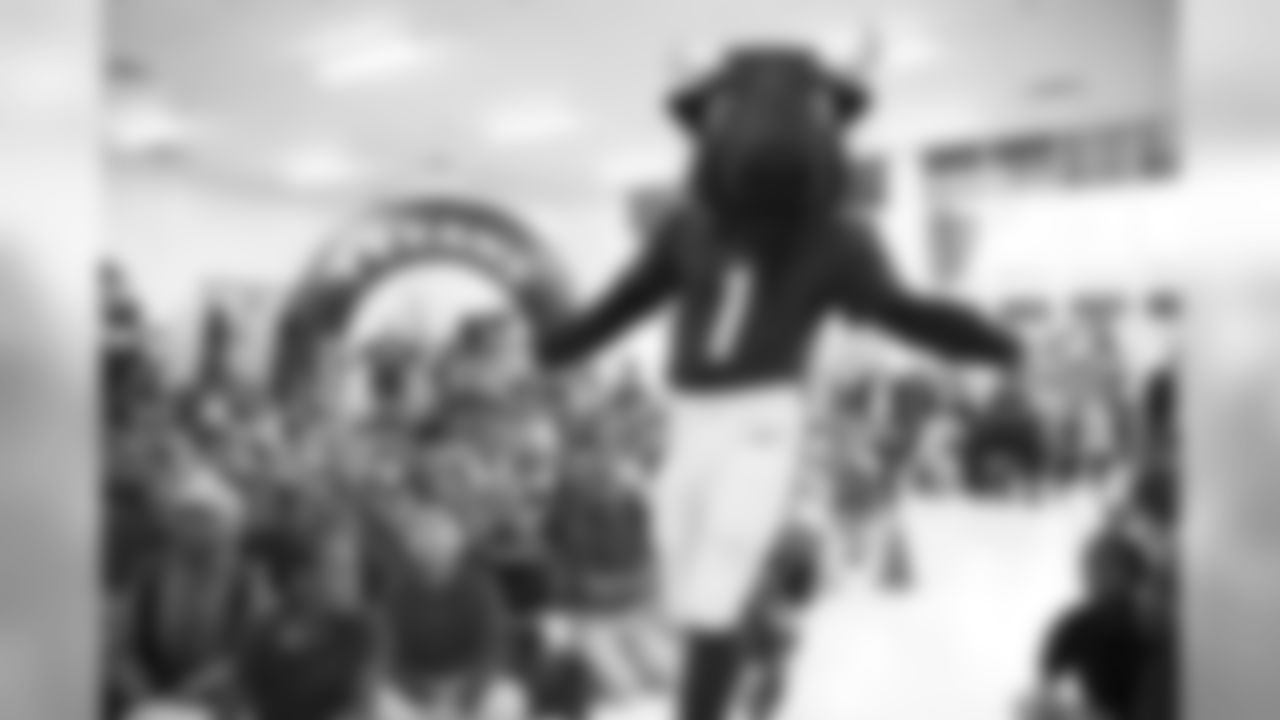 0045_TakeTheBULLoutofBullying_092618_MCW