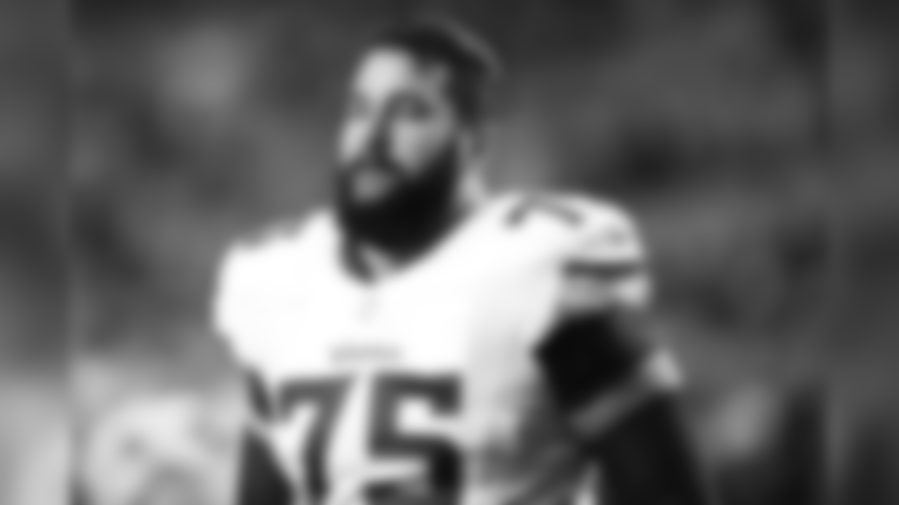 Minnesota Vikings tackle Matt Kalil (75) leaves the field before an NFL football game against the Arizona Cardinals on Thursday, December 10, 2015. The Cardinals defeated the Vikings 23-20. (Kevin Terrell via AP)