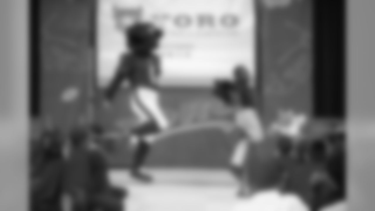 0033_TakeTheBULLoutofBullying_092618_MCW