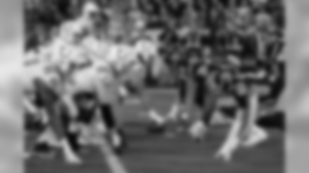 The Indianapolis Colts and the Tennessee Titans line up for a play in the first half of an NFL football game Sunday, Dec. 30, 2018, in Nashville, Tenn. (AP Photo/James Kenney)