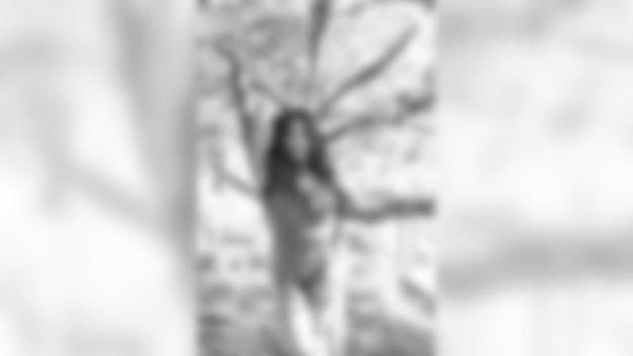 lauren2018cheer67460