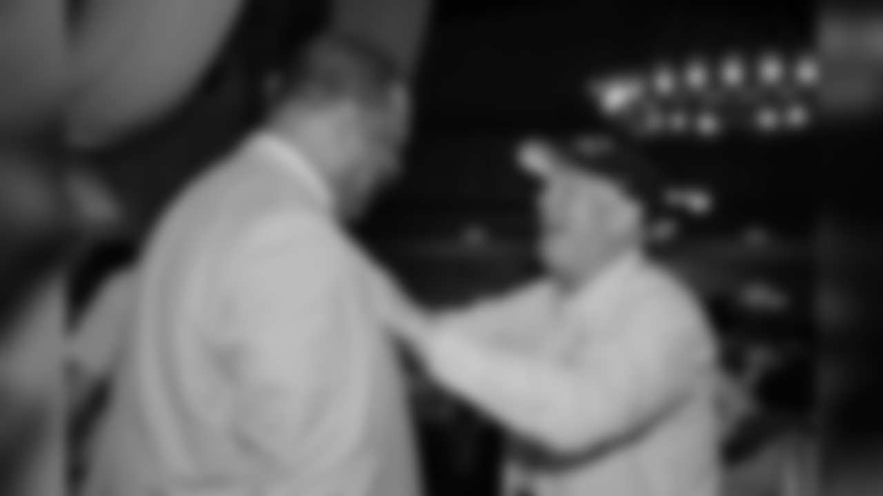 robert-brazile_2018-enshrinement_HOF_Party53816