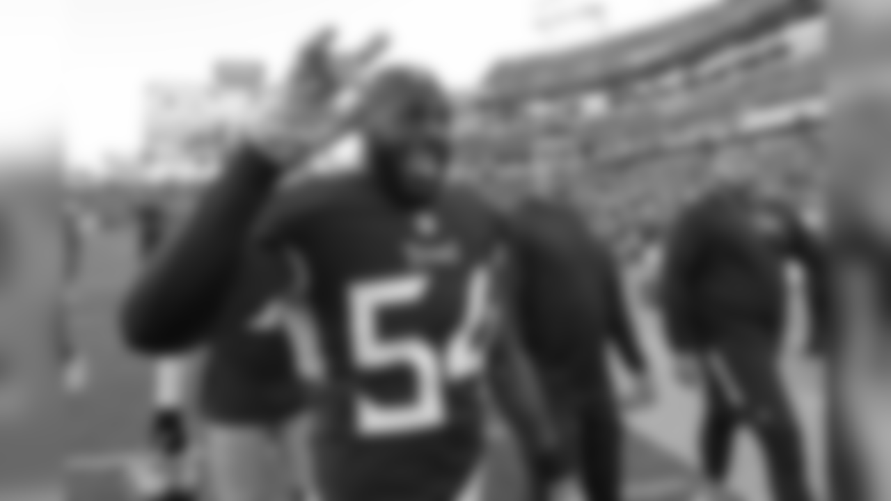 Tennessee Titans inside linebacker Rashaan Evans leaves the field after warming up before an NFL football game against the New York Jets Sunday, Dec. 2, 2018, in Nashville, Tenn. (AP Photo/Mark Zaleski)