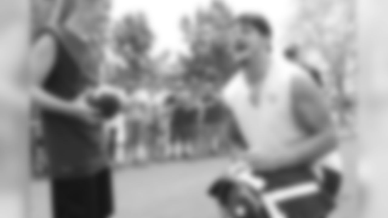 lewan-taylor-jerseys-18081243204