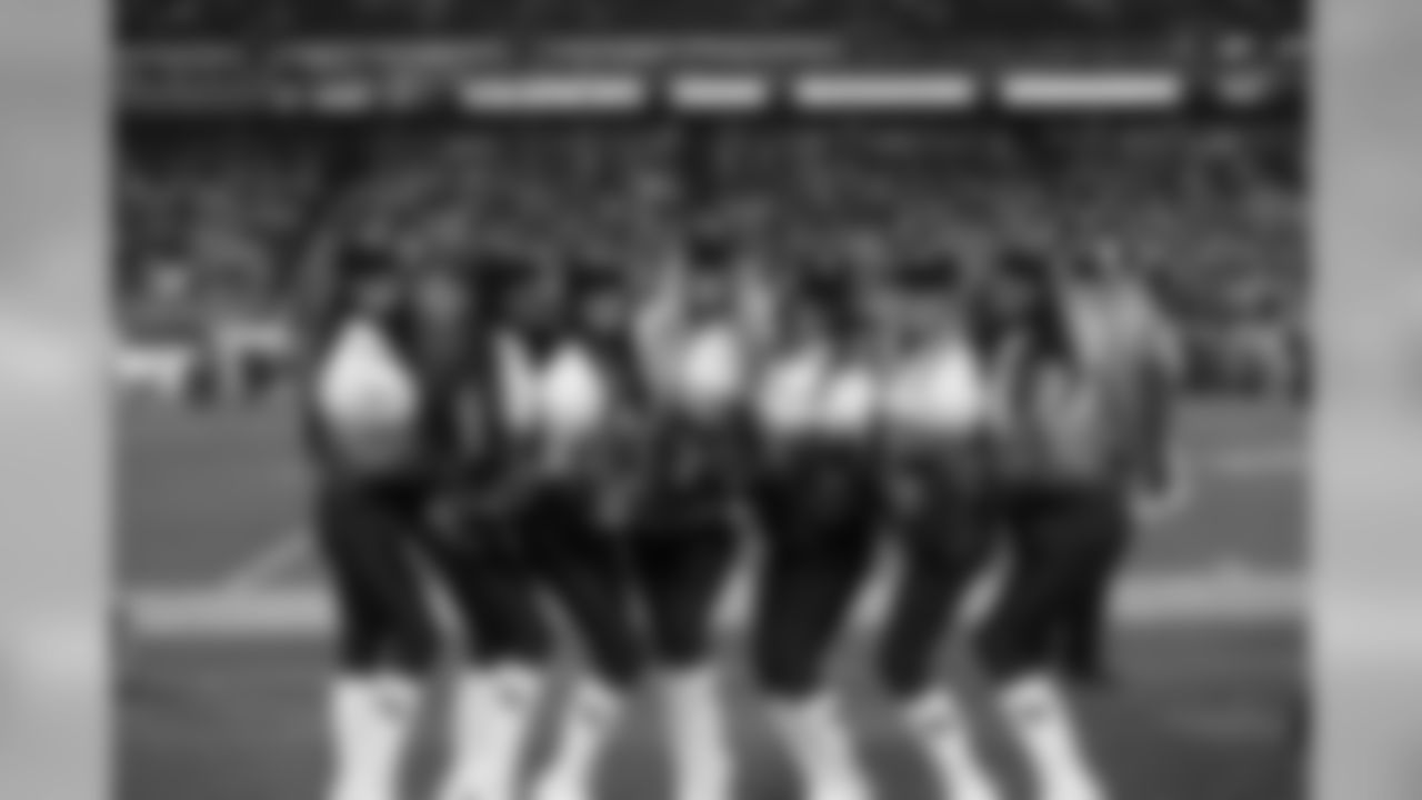 cheer2018colts367173seqn}