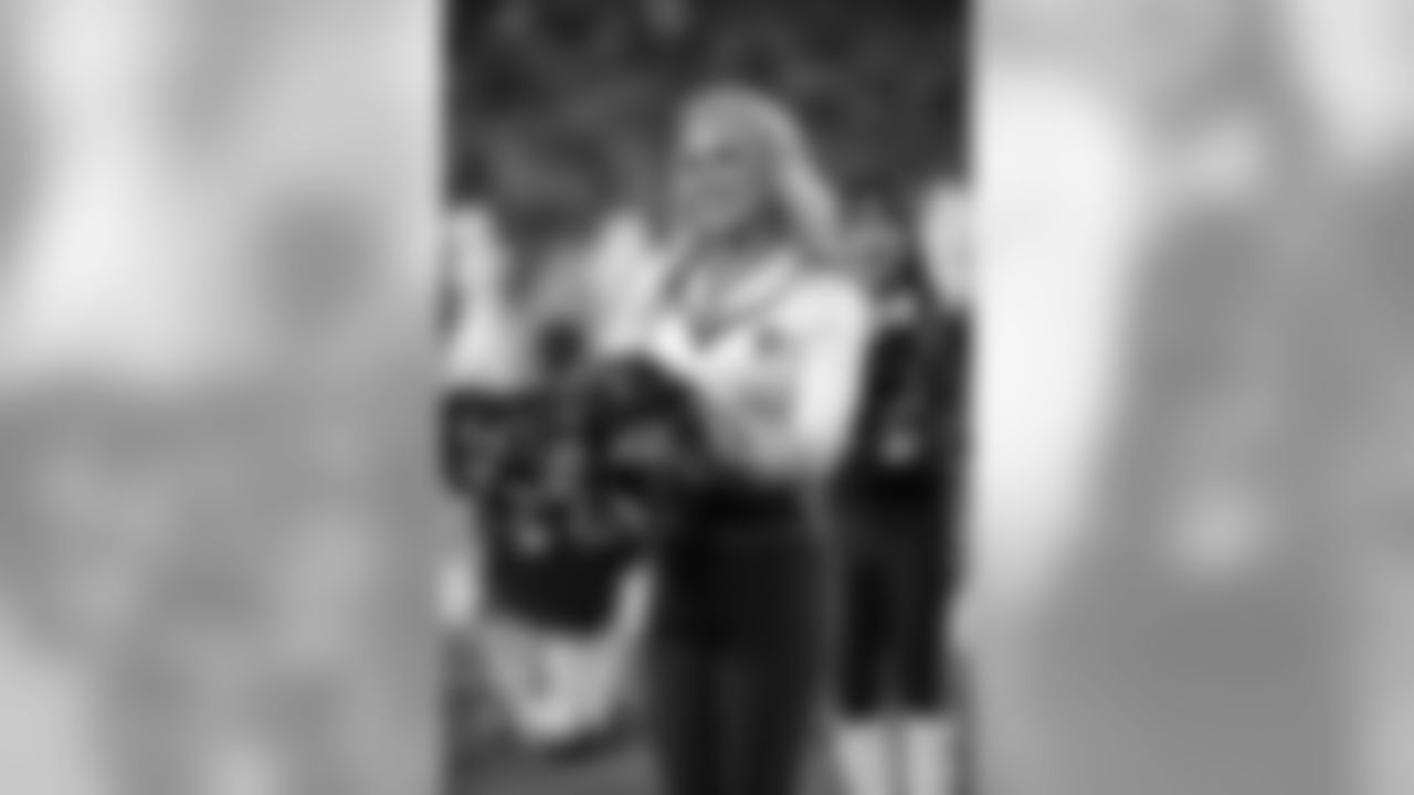 cheer2018colts67139seqn}