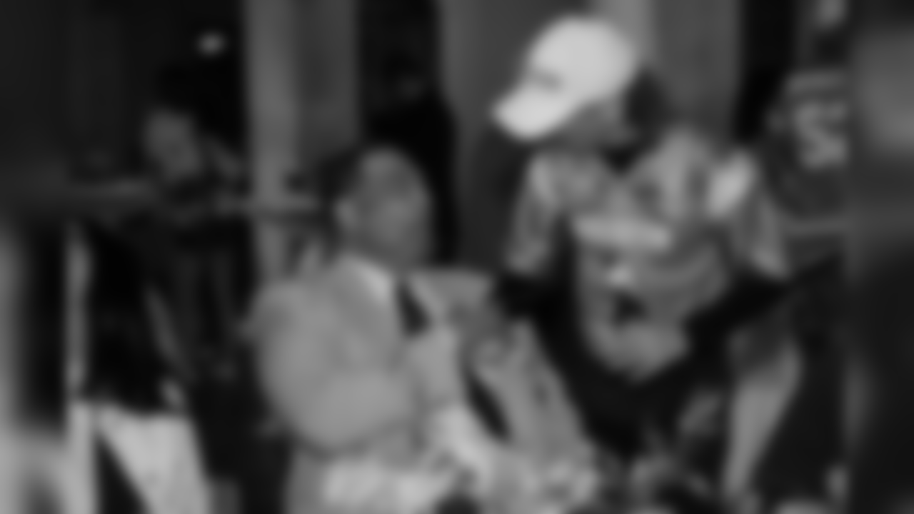 robert-brazile_2018-enshrinement_HOF_Party53931