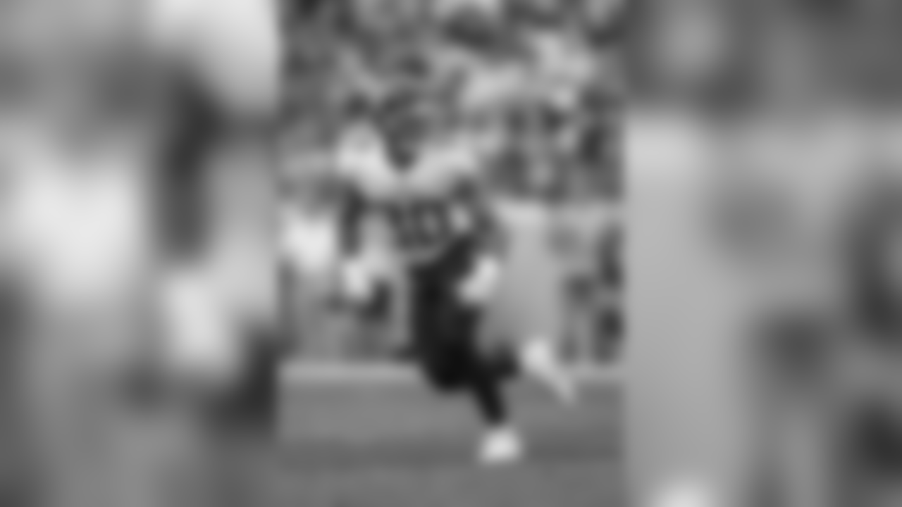Tennessee Titans safety Kenny Vaccaro (30) drops into coverage during an NFL game against the Pittsburgh Steelers, Saturday Aug. 25, 2018, Pittsburgh. The Steelers defeated the Titans 16-1. (Al Tielemans via AP)