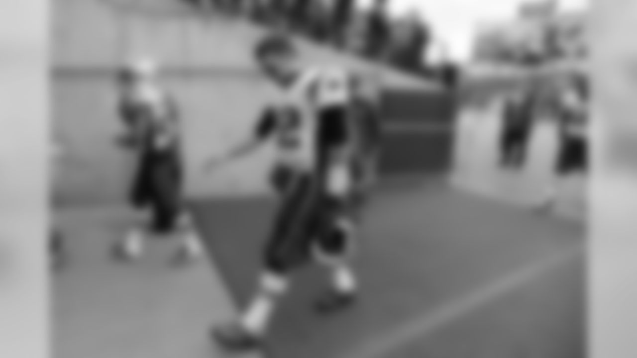 New England Patriots quarterback Tom Brady (12) leaves the field after an NFL football game against the Tennessee Titans Sunday, Nov. 11, 2018, in Nashville, Tenn. The Titans won 34-10. (AP Photo/Mark Zaleski)