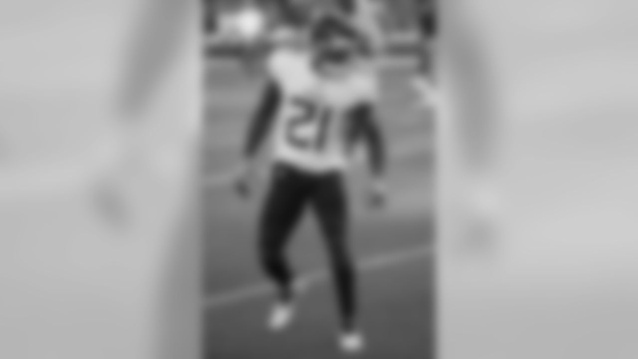 Tennessee Titans' Malcolm Butler warms up before a preseason NFL football game against the Green Bay Packers Thursday, Aug. 9, 2018, in Green Bay, Wis. (AP Photo/Matt Ludtke)