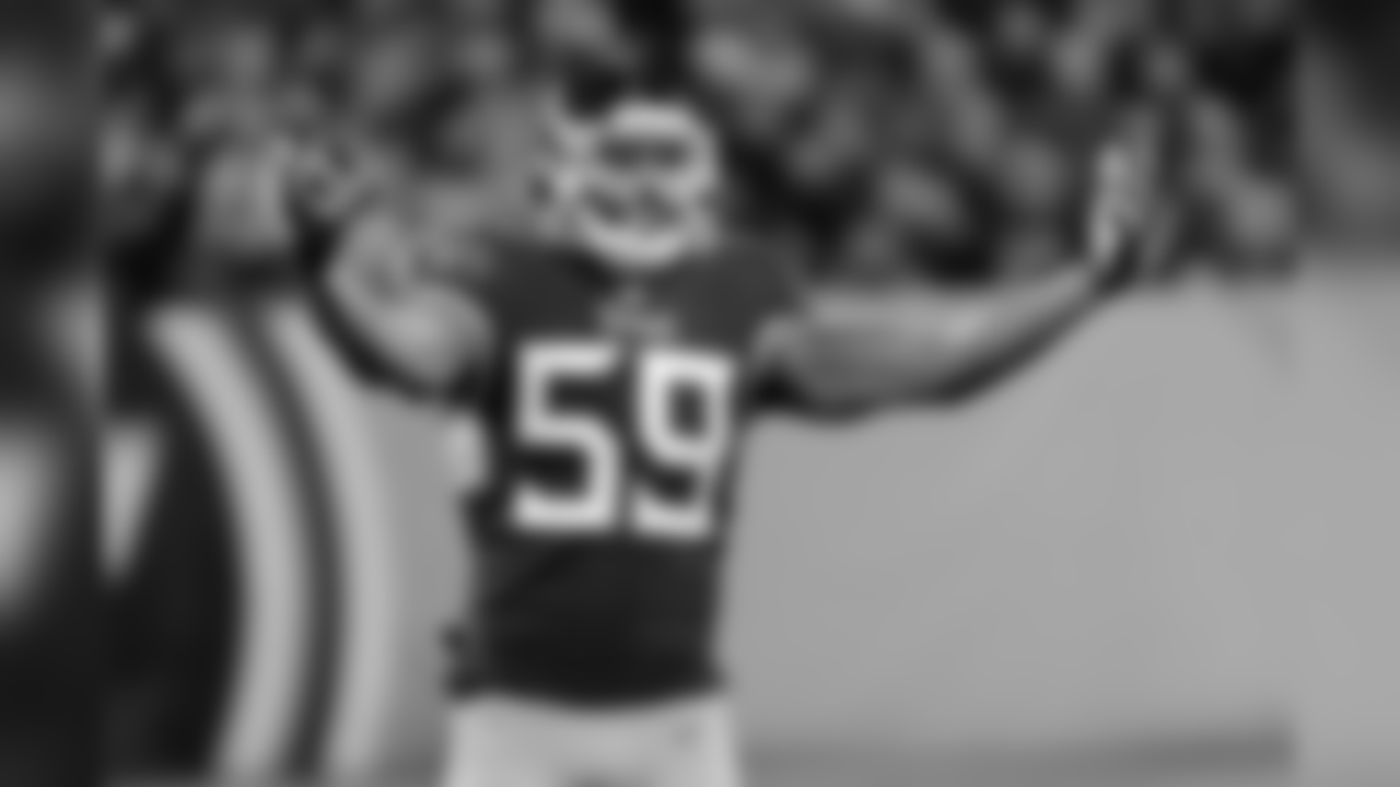 Tennessee Titans inside linebacker Wesley Woodyard tries to pump up the crowd in the second half of an NFL football game against the New York Jets Sunday, Dec. 2, 2018, in Nashville, Tenn. (AP Photo/James Kenney)