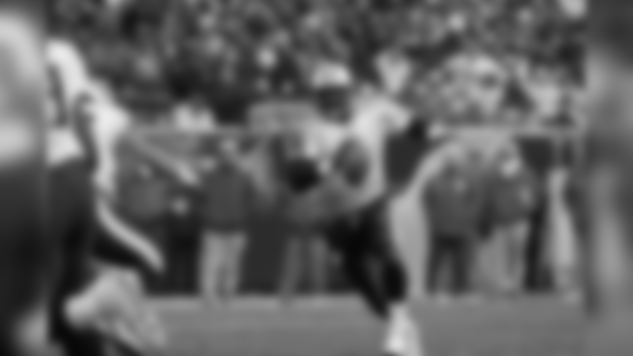 Titans/Giants-A-120102