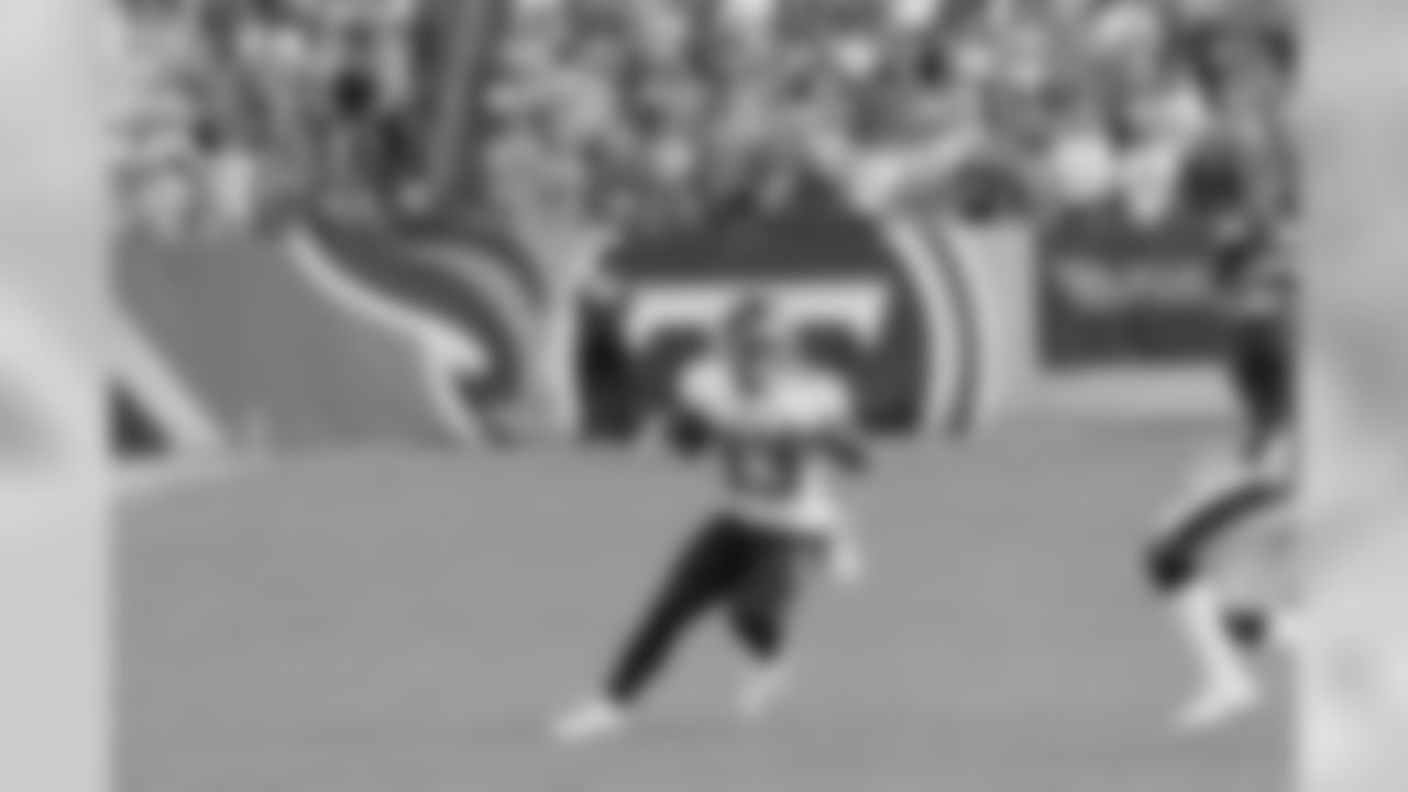 titans-eagles2018ot51430