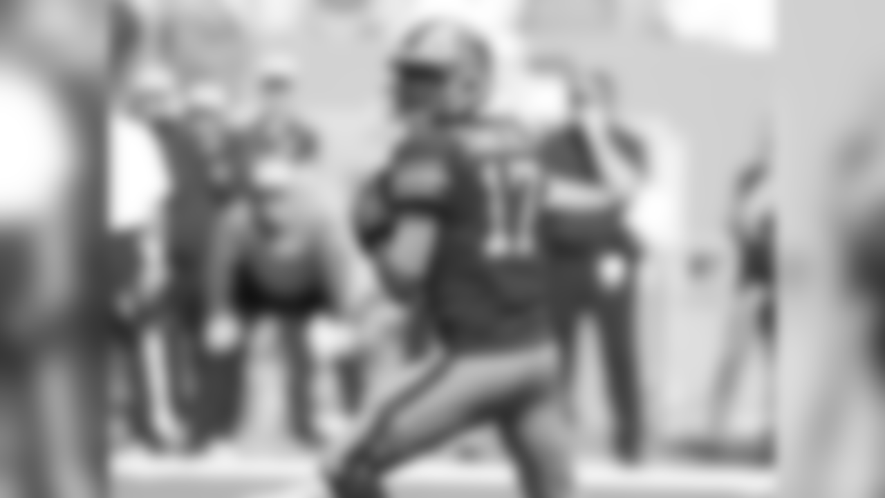 Miami Dolphins quarterback Ryan Tannehill (17) looks to pass, before an NFL football game against the Jacksonville Jaguars, Sunday, Dec. 23, 2018, in Miami Gardens, Fla. (AP Photo/Brynn Anderson)