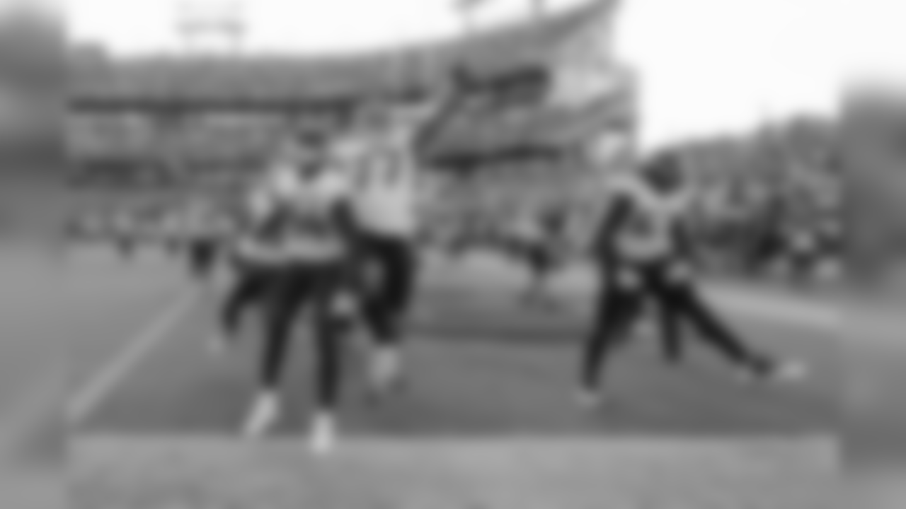 NASHVILLE, TN - SEPTEMBER 30, 2018 - Titans vs Eagles in Nashville, TN. Photo By Donald Page