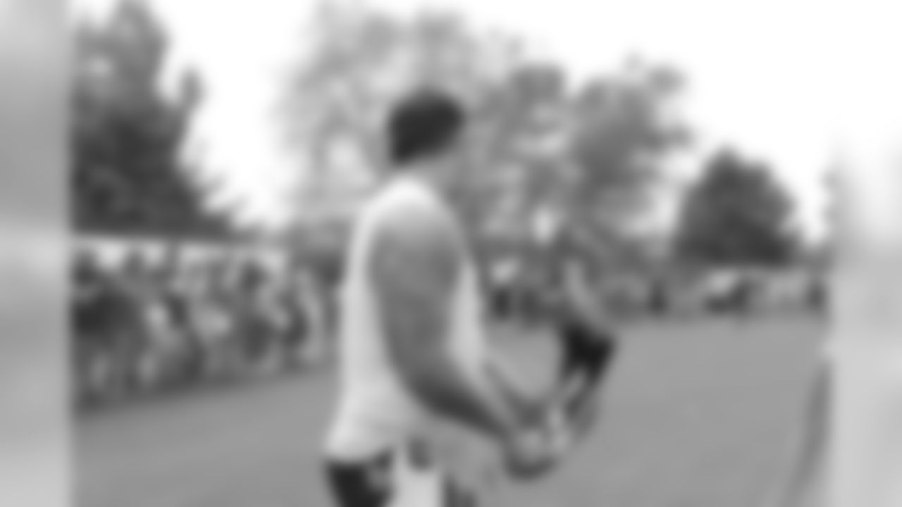 lewan-taylor-jerseys-18081243212