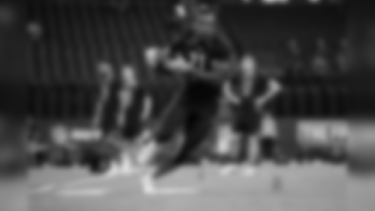 Florida running back Jordan Scarlett runs a drill during the 2019 Scouting Combine, Friday, Mar. 1, 2019 in Indianapolis. (Hiro Ueno/NFL)