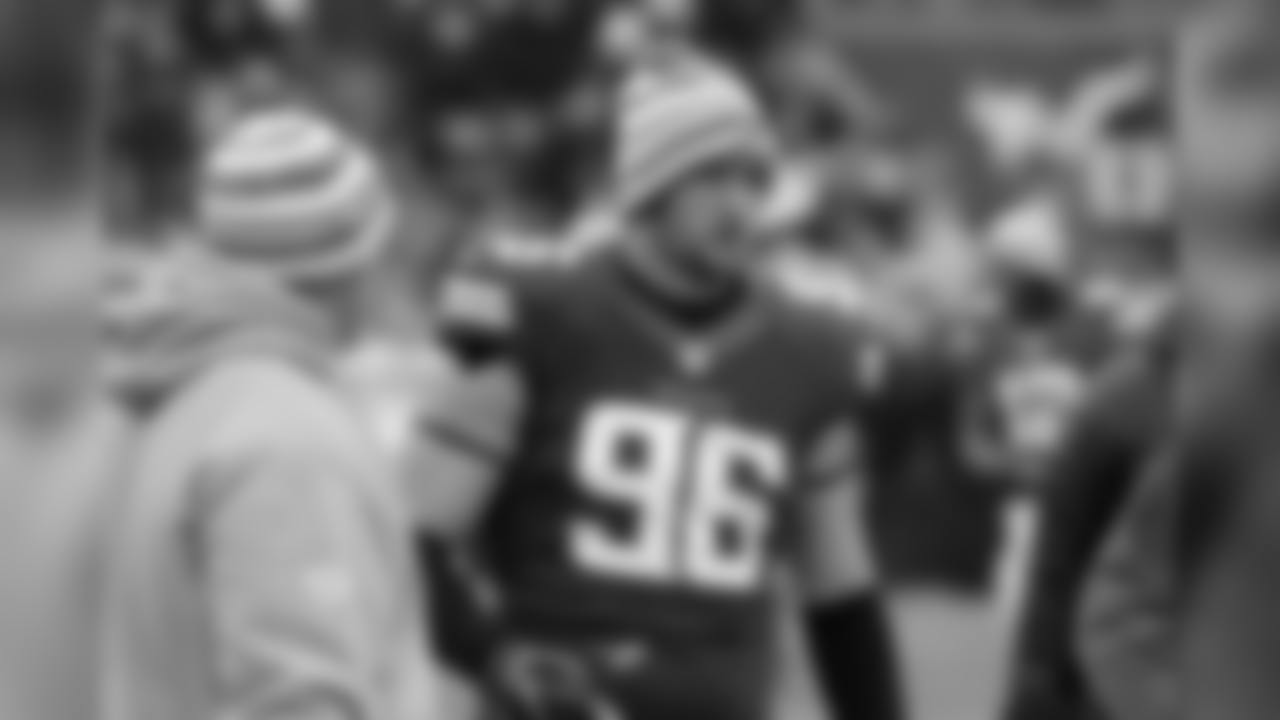 Minnesota Vikings defensive end Brian Robison stands on the field before an NFL football game against the New York Jets, Sunday, Dec. 7, 2014, in Minneapolis. (AP Photo/Ann Heisenfelt)