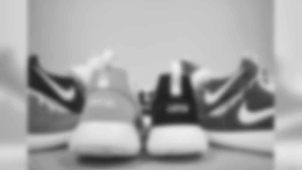 2018_1011_CrucialCatchShoes_0068
