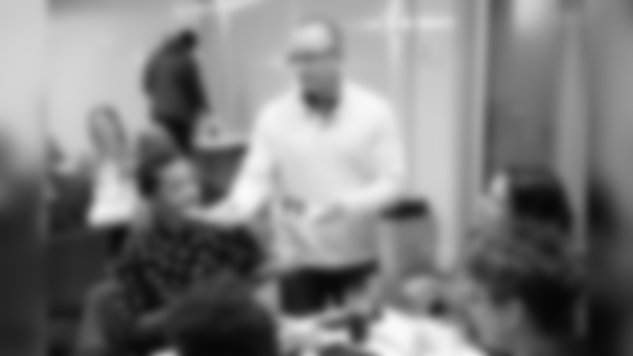 2018_1116_CommunityRelations_TheBirthdayClub_0018