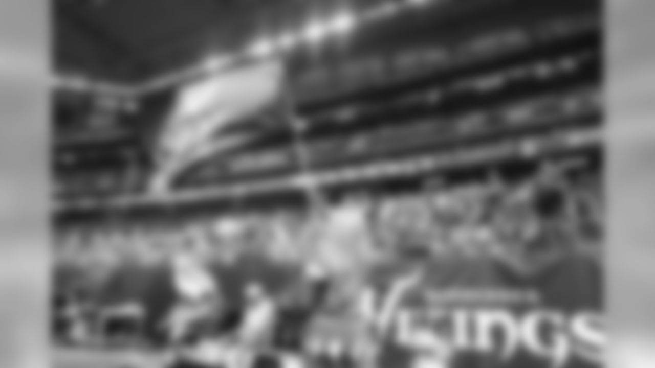 2018_0909_49ers_Cheer_0025
