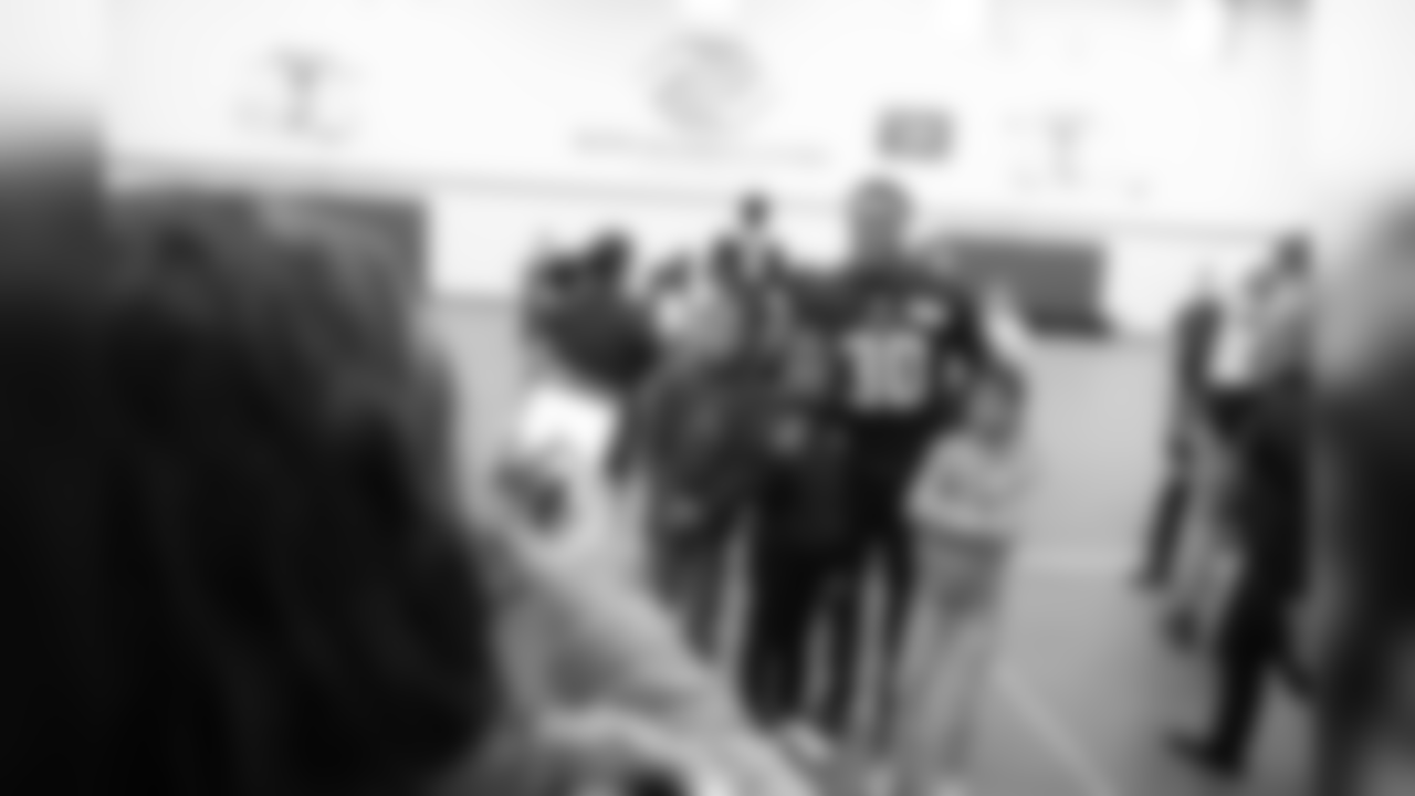 2018_1204_CR_BoysandGirlsClubVisit_0016