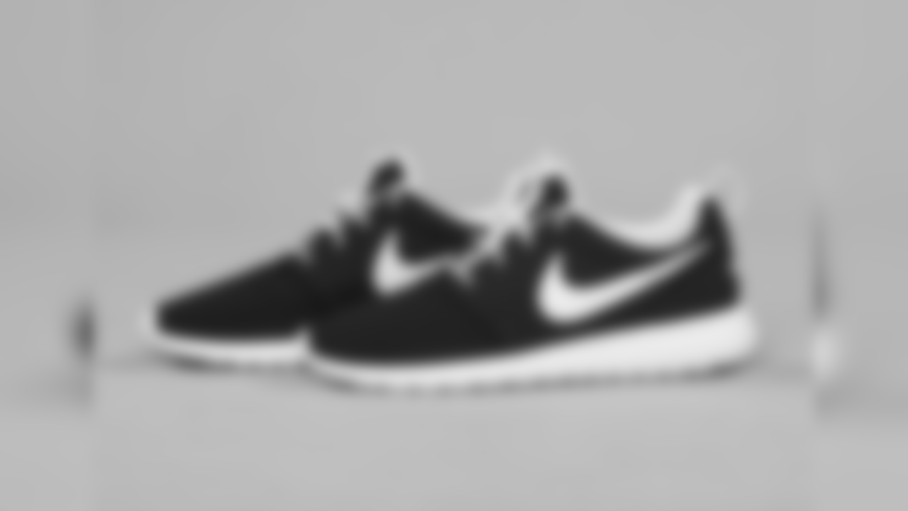 crucial catch nike cleats