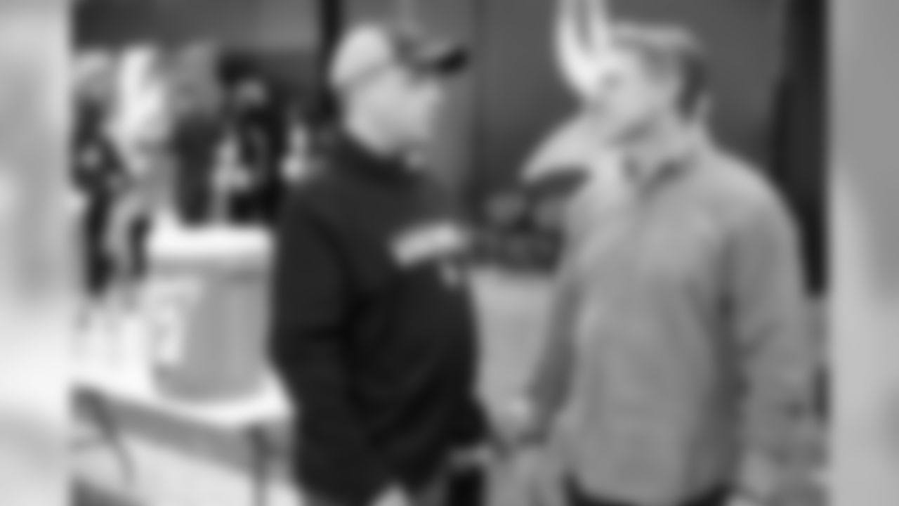 2018_1204_CR_AdoptionFunFest_0042