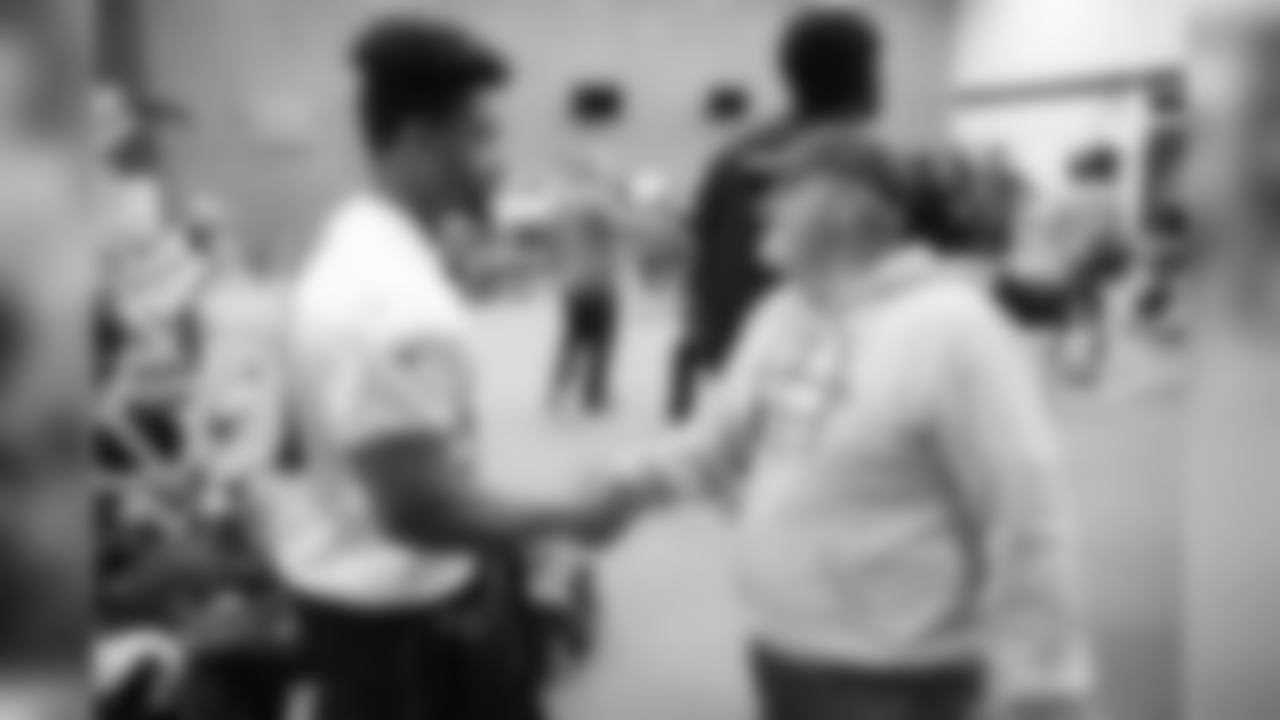 2018_1002_CR_WinterParkEquipmentDonation_0001
