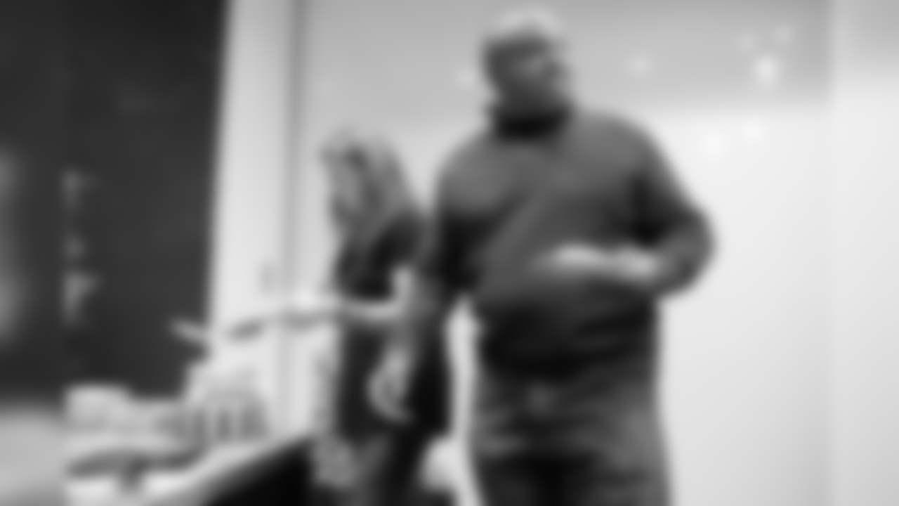 2018_1116_CommunityRelations_TheBirthdayClub_0017