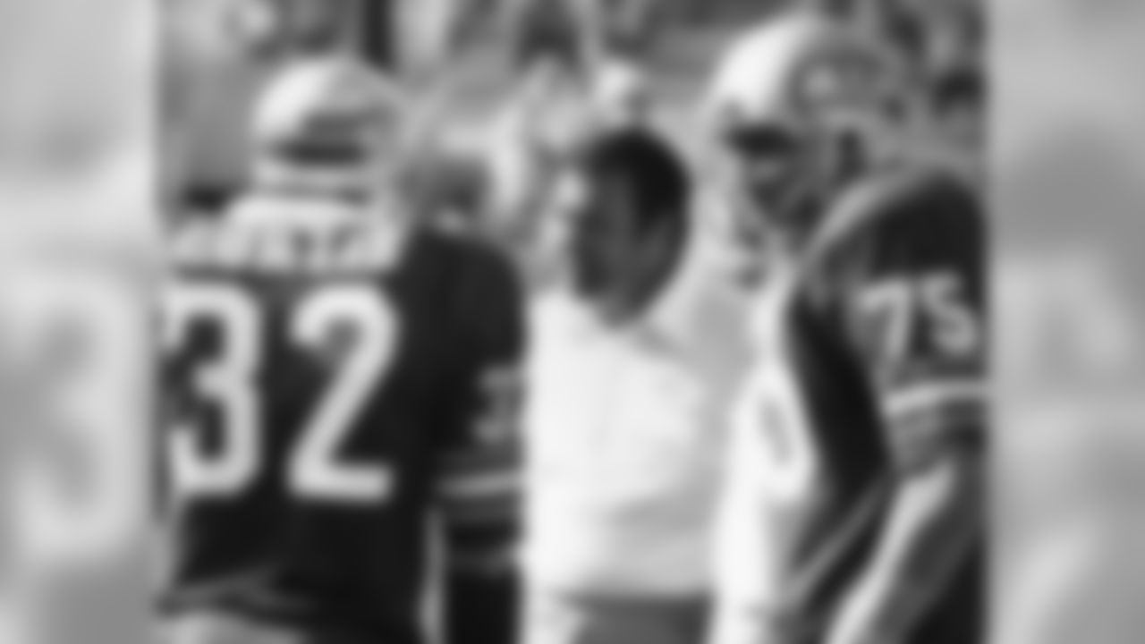 Following his success with the Vikings, Patera was named the first head coach in the history of the Seattle Seahawks. Patera served as Seattle’s head coach until the middle of the 1982 season.