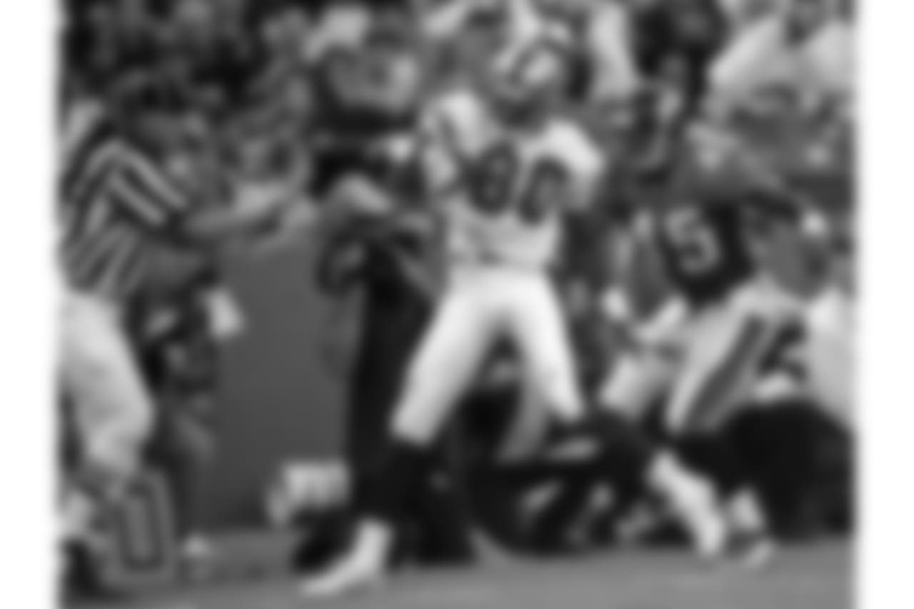 Aug. 18, 1997 -- Jerry Rice runs during a preseason game.