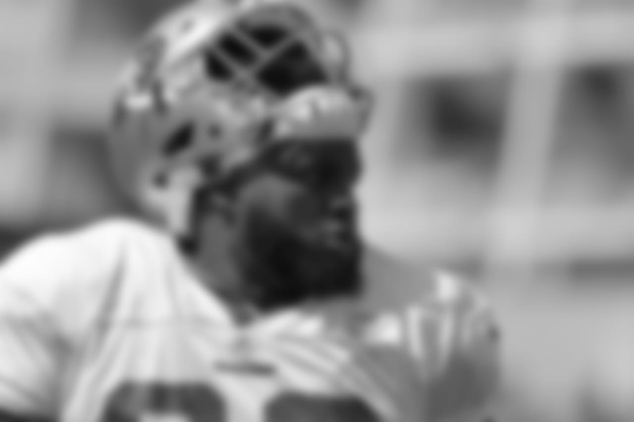 DL D.J. Jones