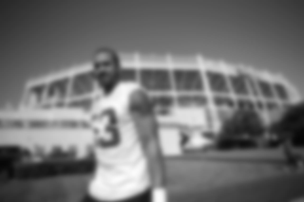 LB Mark Nzeocha