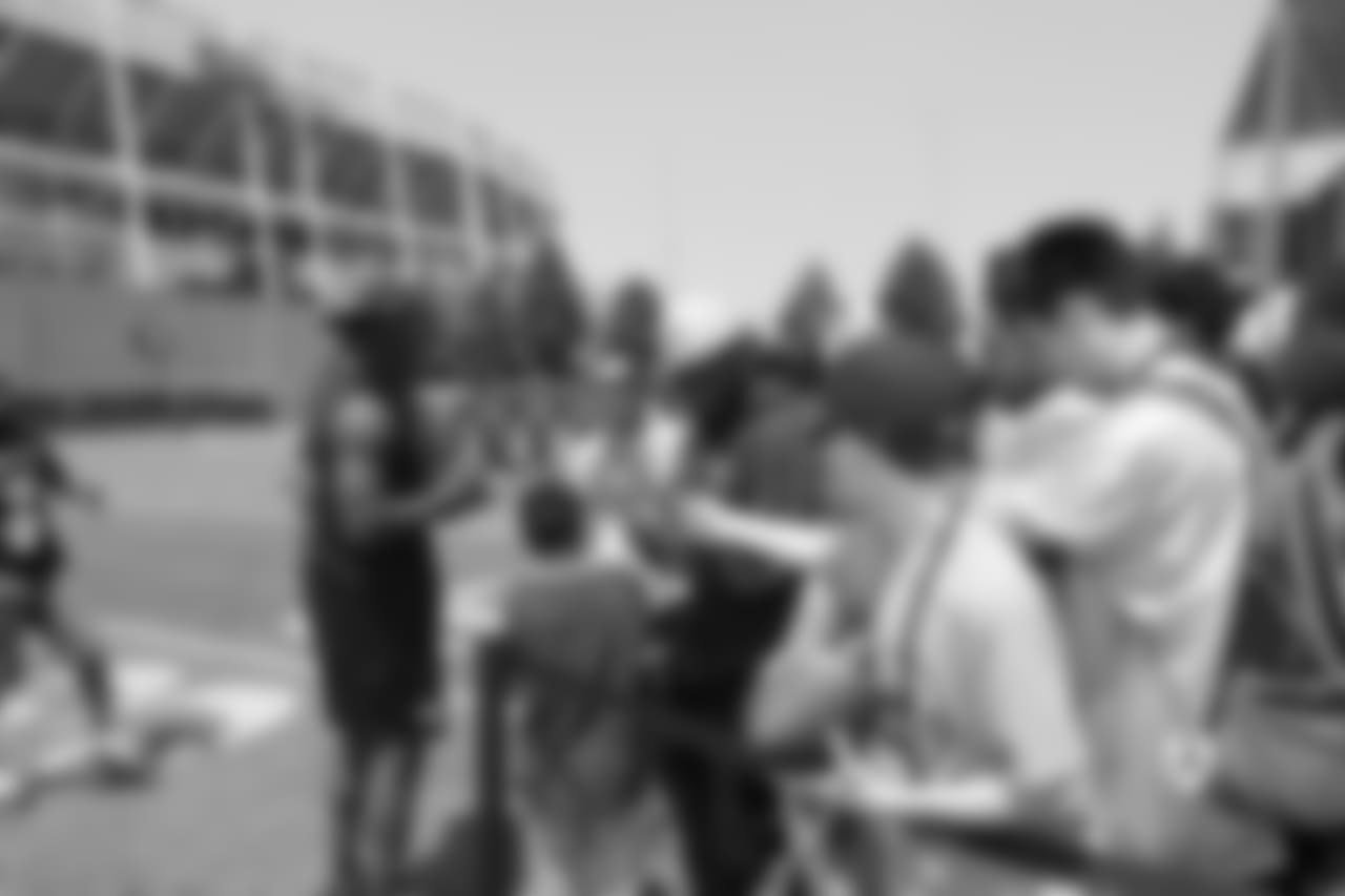 CB Richard Sherman
Day 3: Jacob's Heart, Camp Okizu and Team Impact Hosted by Outside Linebackers