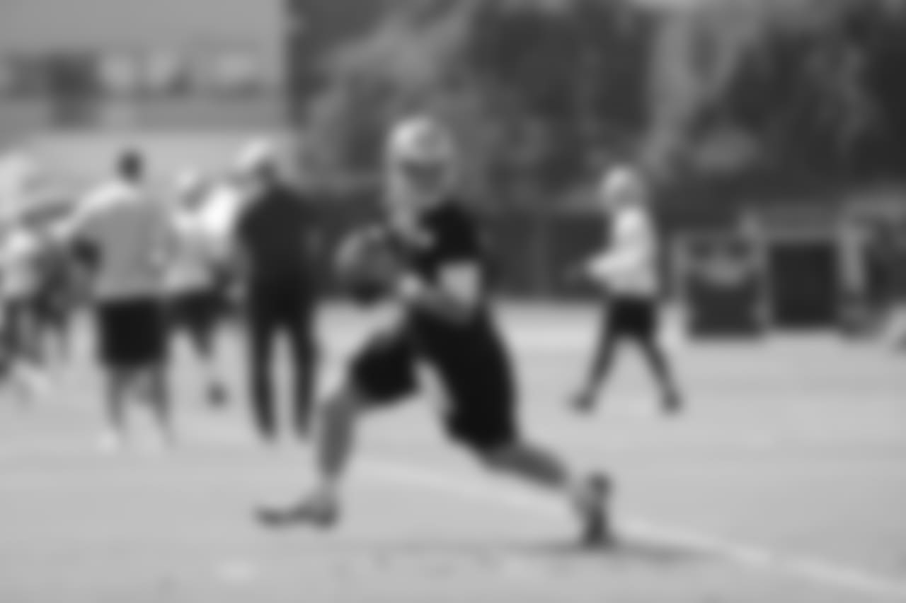 QB Nick Mullens