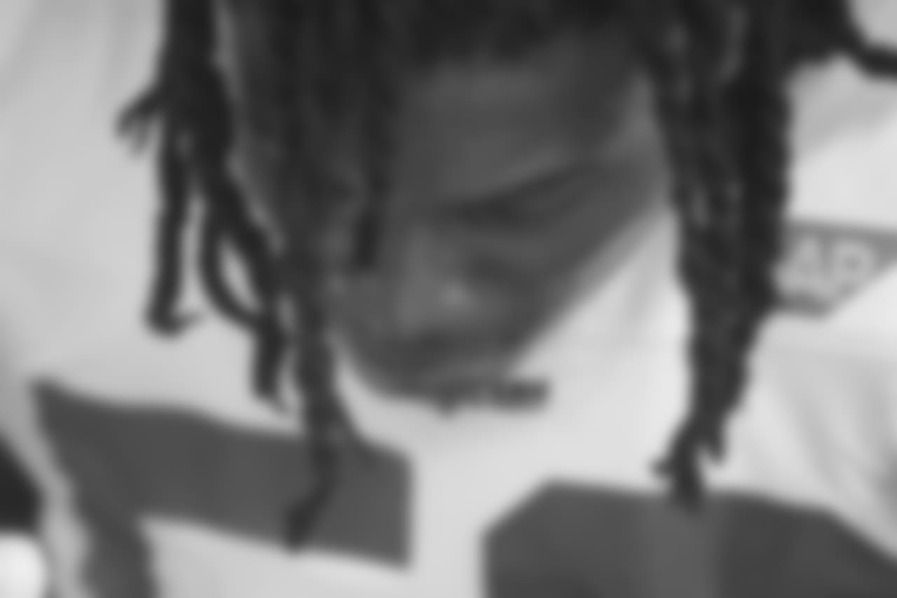 LB Reuben Foster