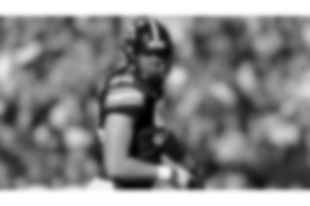 DL Anthony Nelson, Iowa