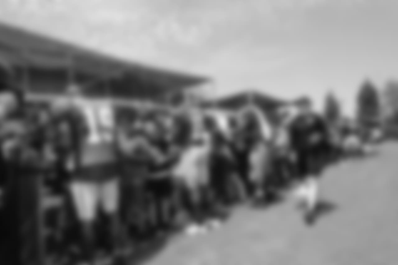 WR Aldrick Robinson, WR Pierre Garçon and OL Najee Toran
Day 5: International Rescue Committee, SFLGBT and African American Services Hosted by Wide Receivers