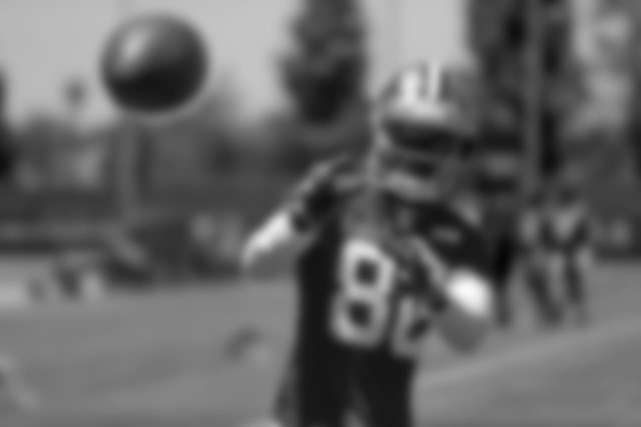 WR Richie James