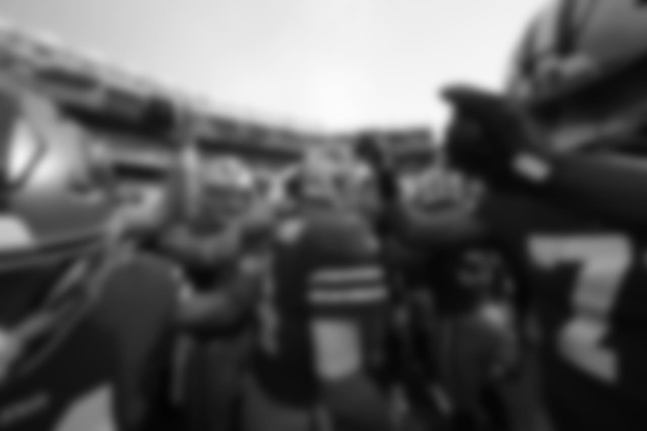 QB Nick Mullens