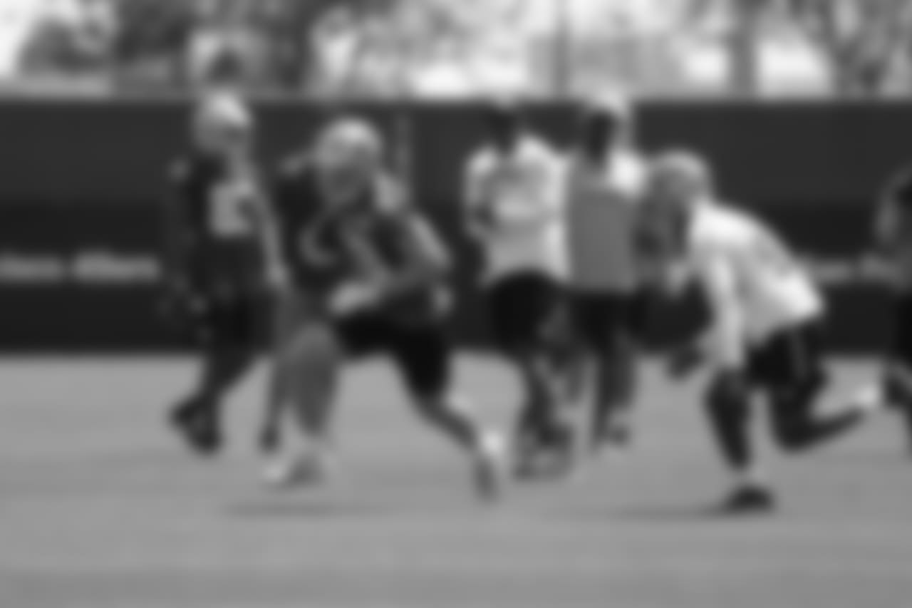 TE Ross Dwelley